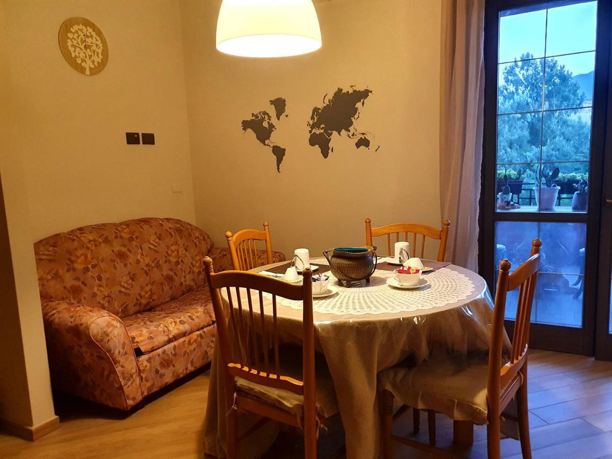 B&B Tre Passi Dalla Torre Montesarchio ภายนอก รูปภาพ