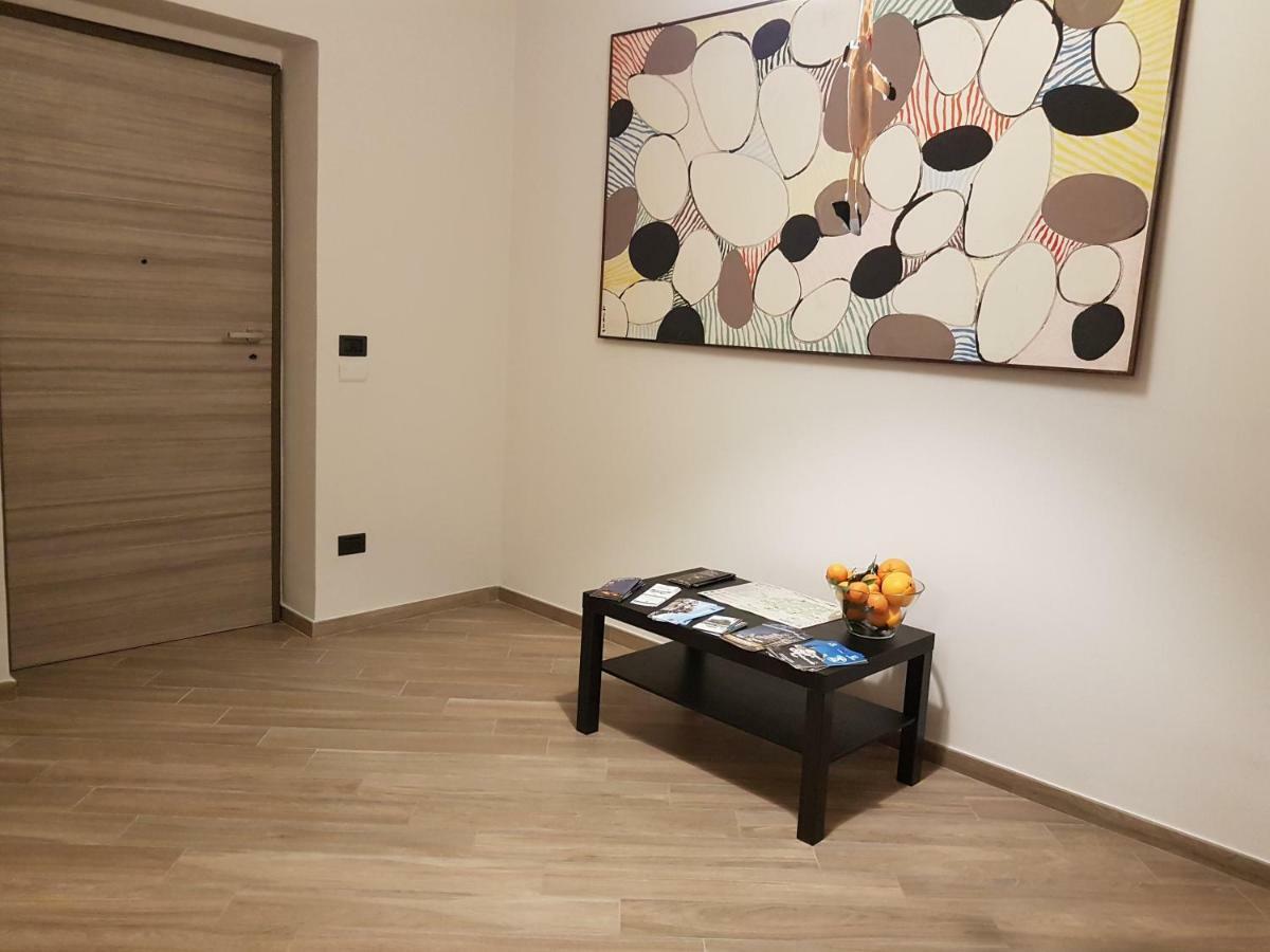 B&B Tre Passi Dalla Torre Montesarchio ภายนอก รูปภาพ