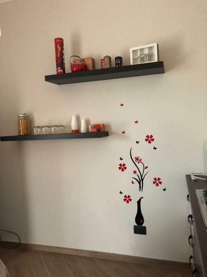 B&B Tre Passi Dalla Torre Montesarchio ภายนอก รูปภาพ