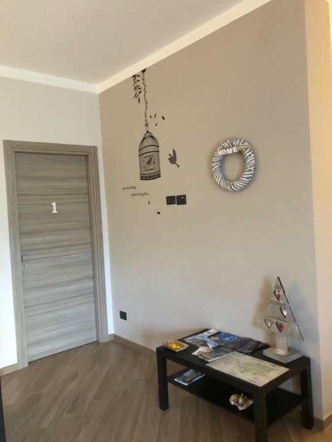 B&B Tre Passi Dalla Torre Montesarchio ภายนอก รูปภาพ