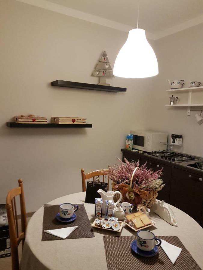 B&B Tre Passi Dalla Torre Montesarchio ภายนอก รูปภาพ